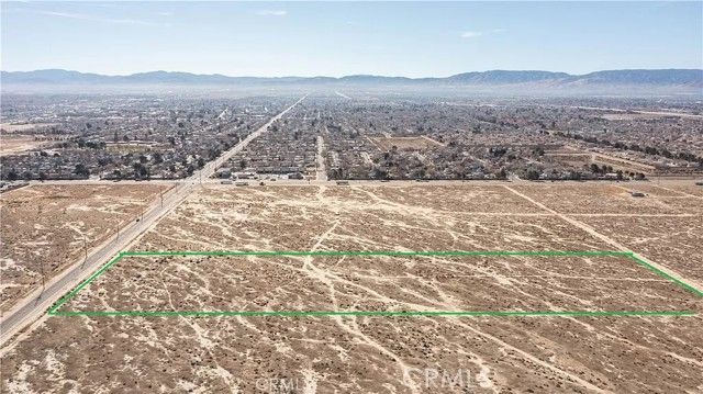 46135 10th St W, Lancaster, CA 93536