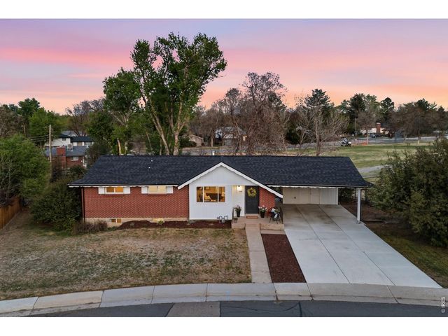 3148 E Maplewood Ave, Centennial, CO 80121