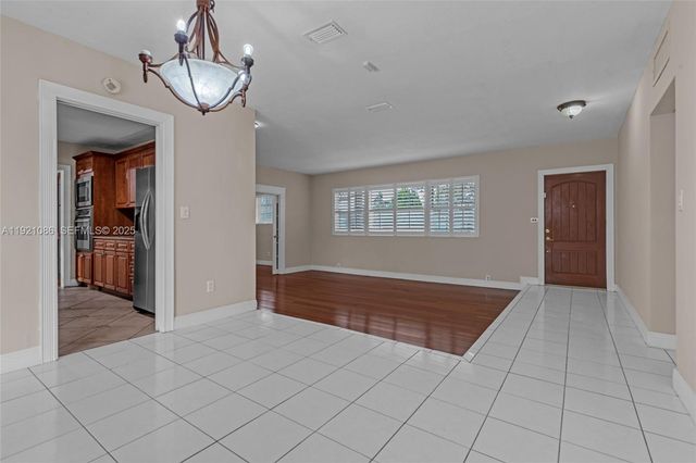 9400 SW 193rd Dr 9400, Cutler Bay, FL 33157