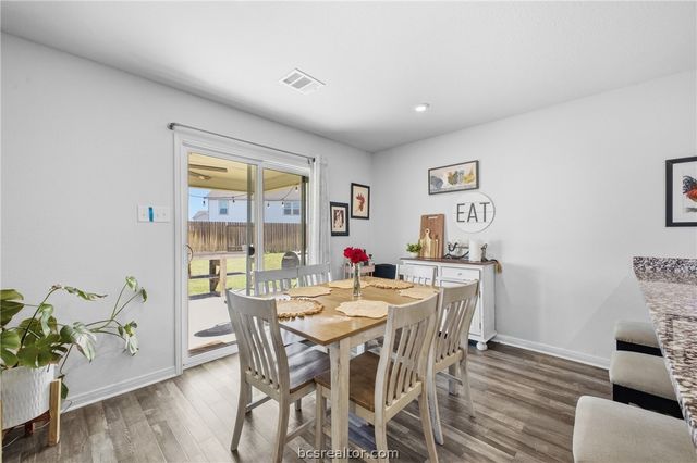 6001 Crest Bridge Court, Bryan, TX 77807