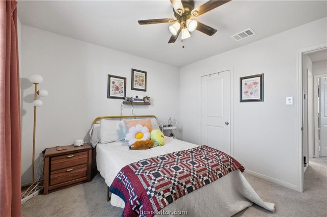 6001 Crest Bridge Court, Bryan, TX 77807