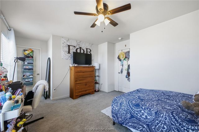 6001 Crest Bridge Court, Bryan, TX 77807