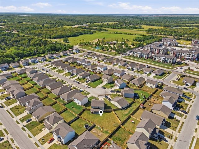 6001 Crest Bridge Court, Bryan, TX 77807
