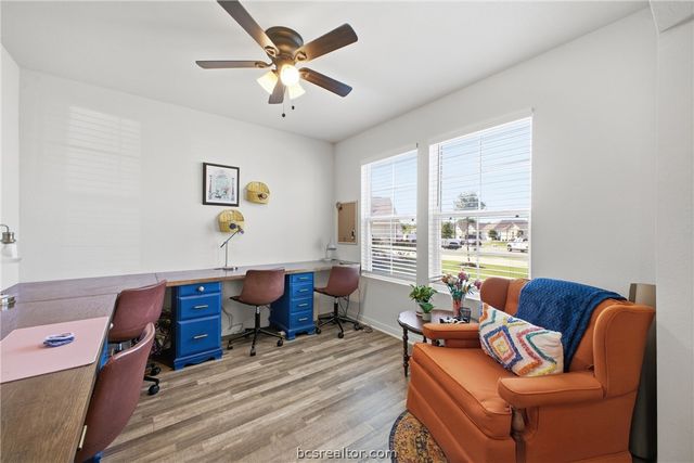 6001 Crest Bridge Court, Bryan, TX 77807