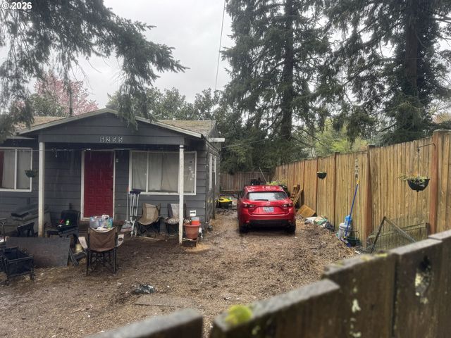 6255 BURMA Rd, Lake Oswego, OR 97035