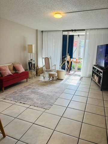 118 Royal Park Dr 1F, Oakland Park, FL 33309