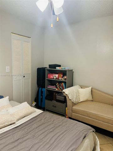 118 Royal Park Dr 1F, Oakland Park, FL 33309