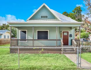 858 Steves Ave, San Antonio, TX 78210