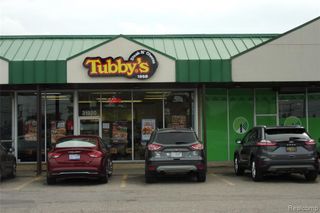 31938 Groesbeck Hwy., Fraser, MI 48026