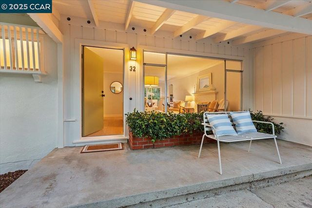 32 California Ave, Orinda, CA 94563