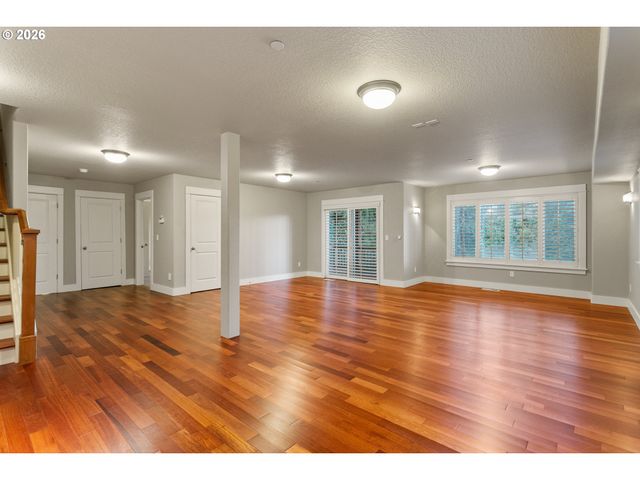 16327 Sw GEMSTONE Ct, Beaverton, OR 97007