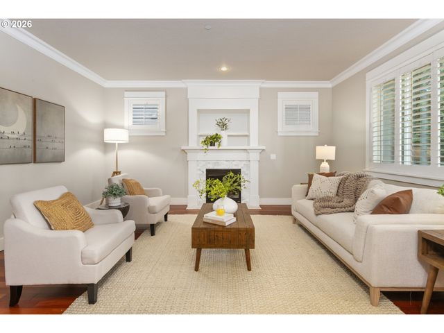 16327 Sw GEMSTONE Ct, Beaverton, OR 97007