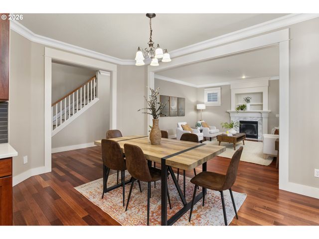 16327 Sw GEMSTONE Ct, Beaverton, OR 97007