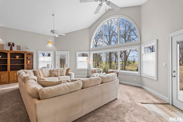 9343 PRAIRIE CREEK Road, New Berlin, IL 62670