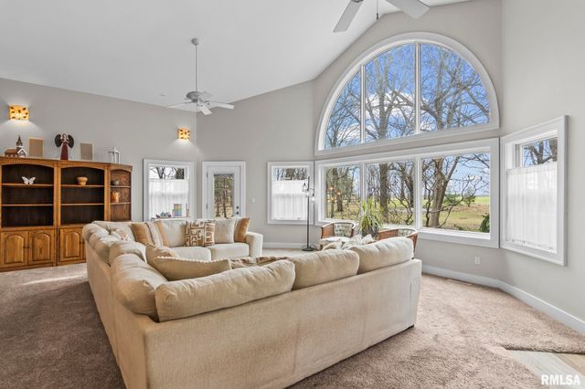 9343 PRAIRIE CREEK Road, New Berlin, IL 62670