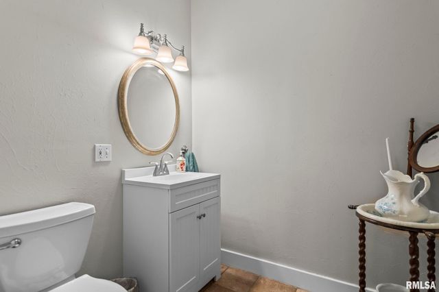 9343 PRAIRIE CREEK Road, New Berlin, IL 62670