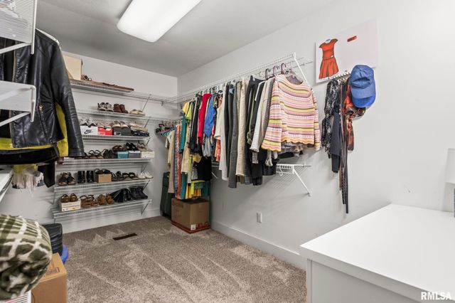 9343 PRAIRIE CREEK Road, New Berlin, IL 62670