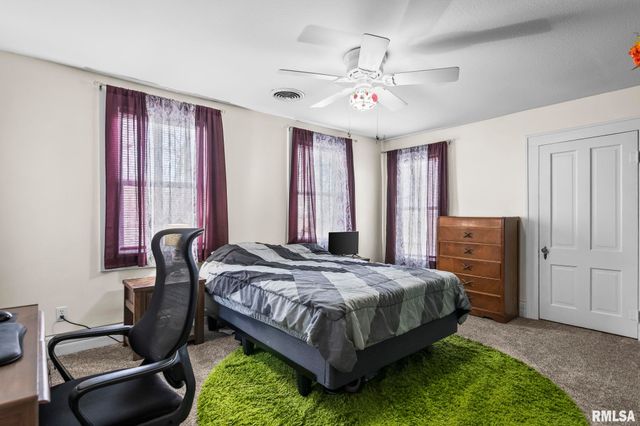 9343 PRAIRIE CREEK Road, New Berlin, IL 62670