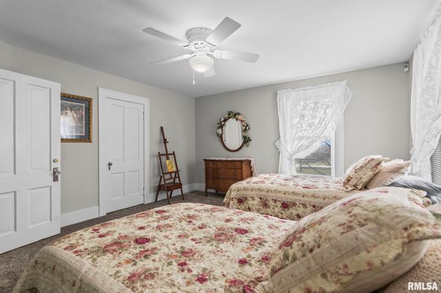 9343 PRAIRIE CREEK Road, New Berlin, IL 62670