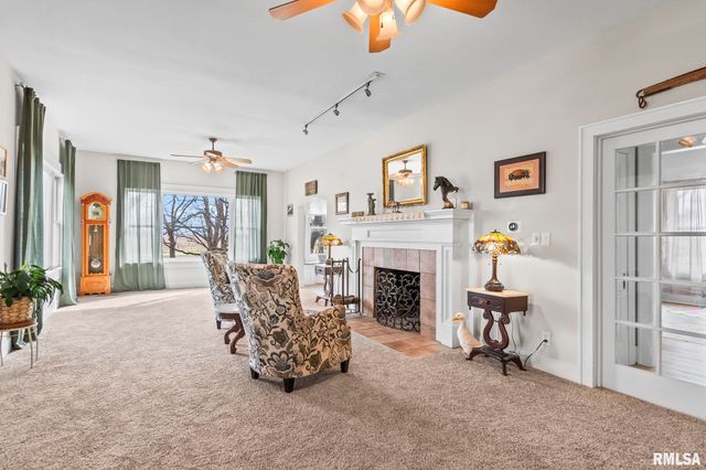 9343 PRAIRIE CREEK Road, New Berlin, IL 62670