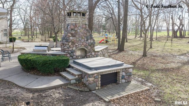 9343 PRAIRIE CREEK Road, New Berlin, IL 62670