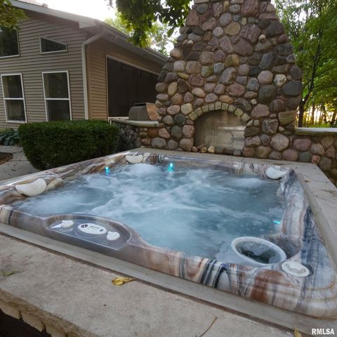 9343 PRAIRIE CREEK Road, New Berlin, IL 62670