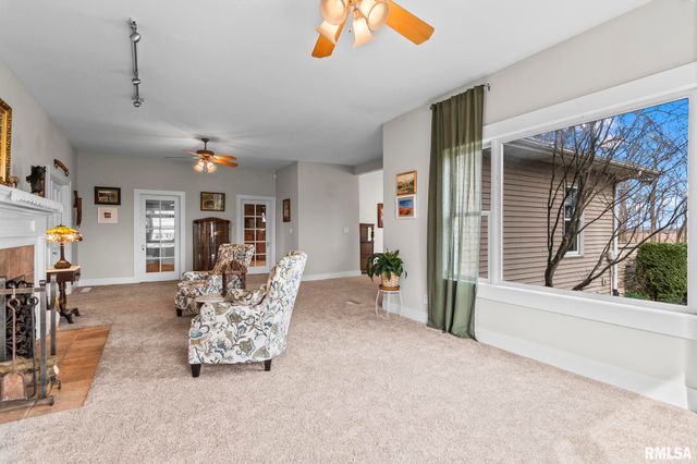 9343 PRAIRIE CREEK Road, New Berlin, IL 62670