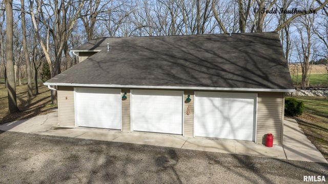 9343 PRAIRIE CREEK Road, New Berlin, IL 62670