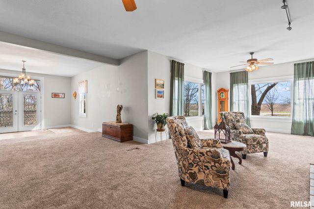 9343 PRAIRIE CREEK Road, New Berlin, IL 62670