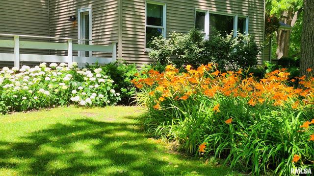 9343 PRAIRIE CREEK Road, New Berlin, IL 62670