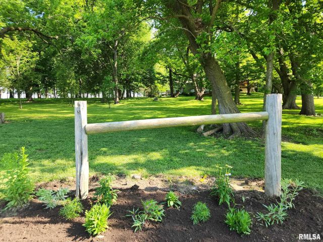 9343 PRAIRIE CREEK Road, New Berlin, IL 62670