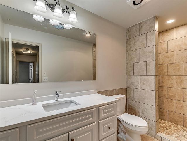 8416 Huckleberry Road, Edmond, OK 73034