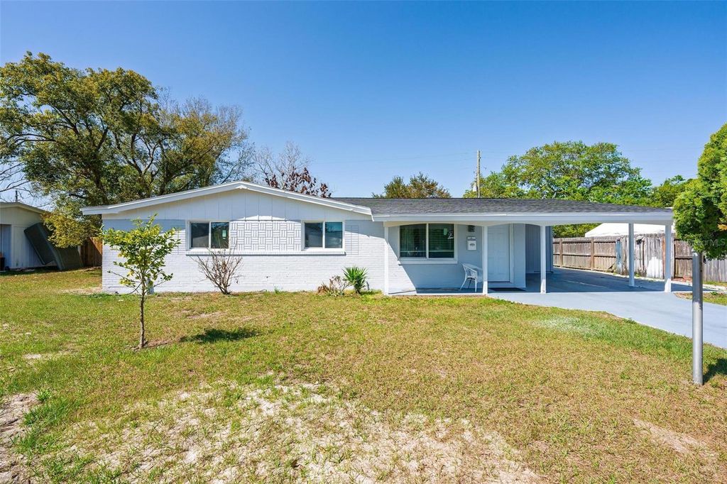Image 2 of property listing at 410 SANTIAGO AVENUE, Orlando, FL 32807