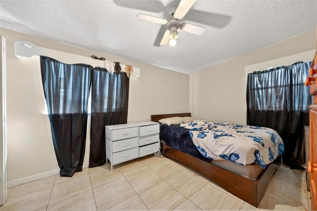 Image 13 of property listing at 410 SANTIAGO AVENUE, Orlando, FL 32807