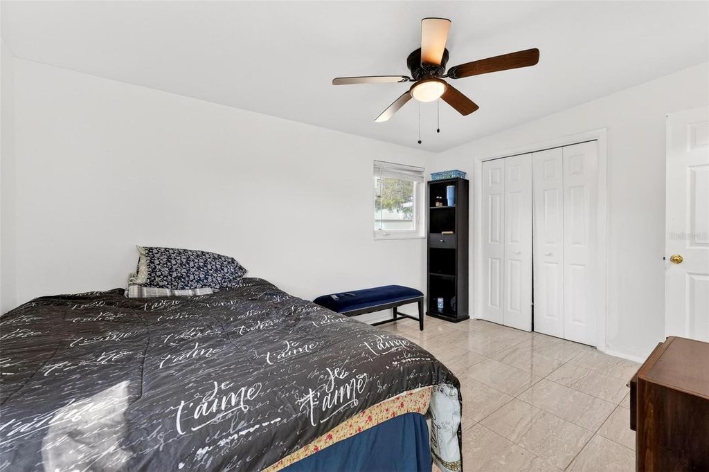 Image 15 of property listing at 410 SANTIAGO AVENUE, Orlando, FL 32807