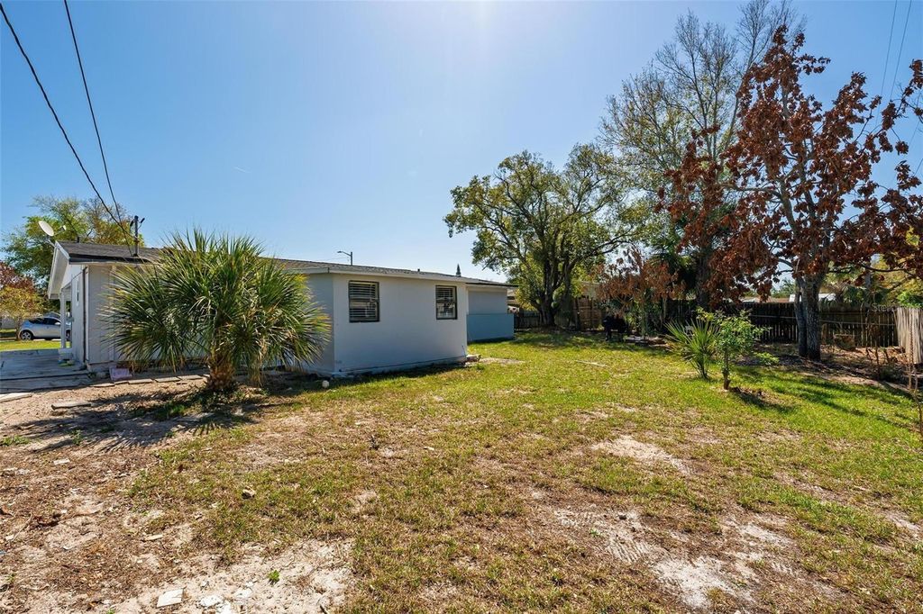 Image 32 of property listing at 410 SANTIAGO AVENUE, Orlando, FL 32807