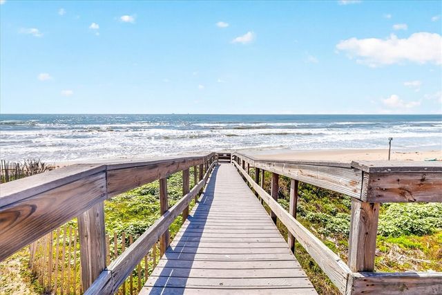 6871 State Highway 361 16, Port Aransas, TX 78373