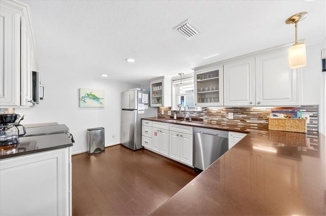 6871 State Highway 361 16, Port Aransas, TX 78373