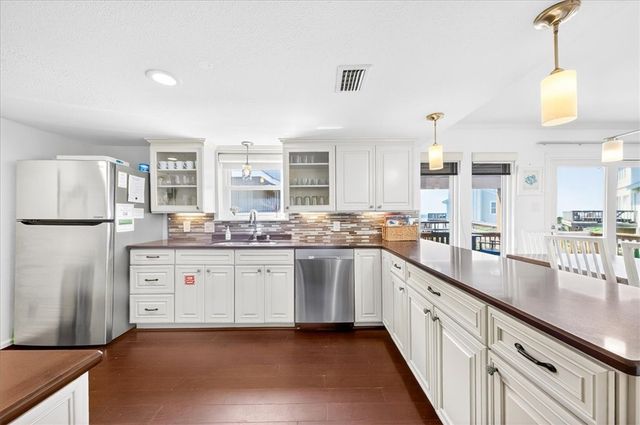 6871 State Highway 361 16, Port Aransas, TX 78373