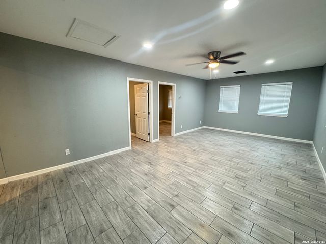 2703 Menchaca B, San Antonio, TX 78228