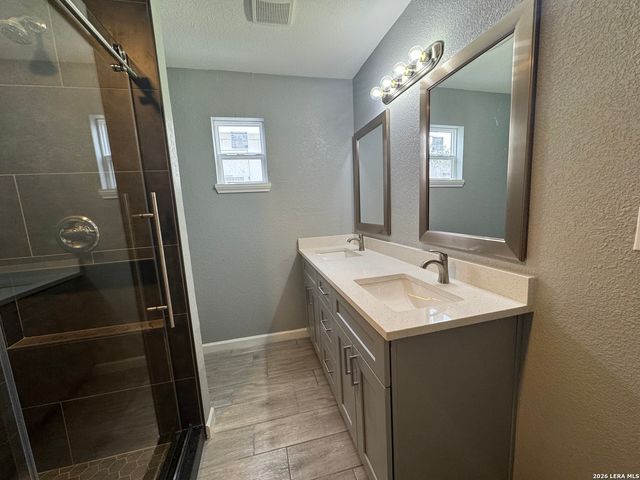 2703 Menchaca B, San Antonio, TX 78228