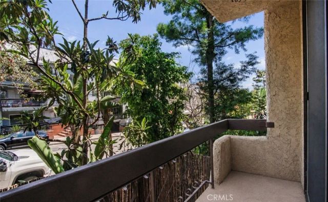 1735 N Fuller 224, Los Angeles, CA 90046