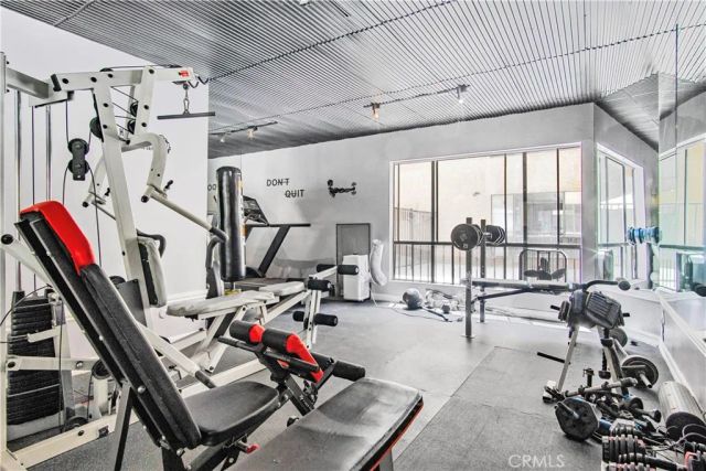 1735 N Fuller 224, Los Angeles, CA 90046