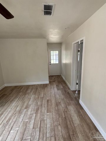 8630 Sonnyboy Ln, Pensacola, FL 32514