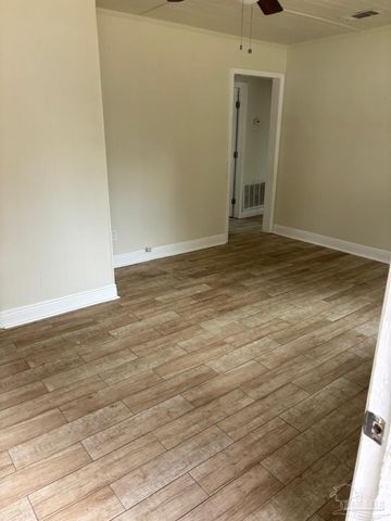 8630 Sonnyboy Ln, Pensacola, FL 32514