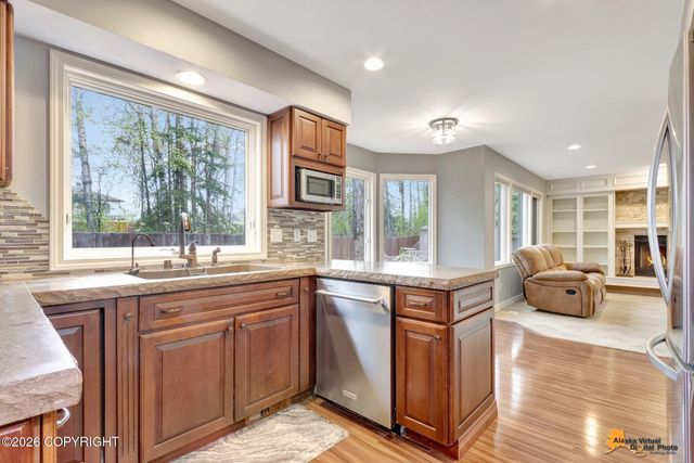2400 Brook Hill Circle, Anchorage, AK 99516
