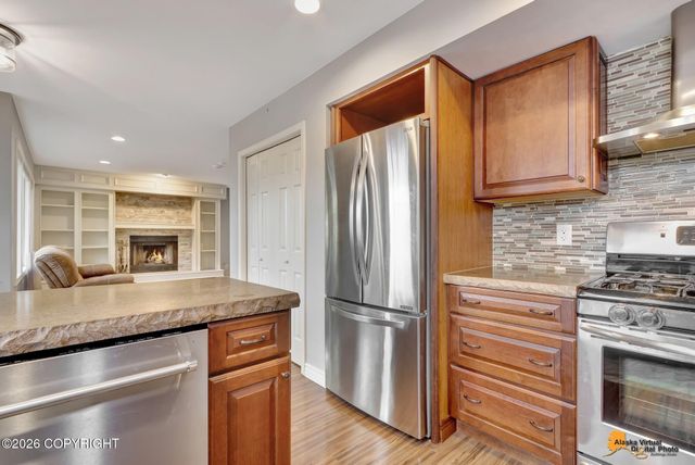 2400 Brook Hill Circle, Anchorage, AK 99516