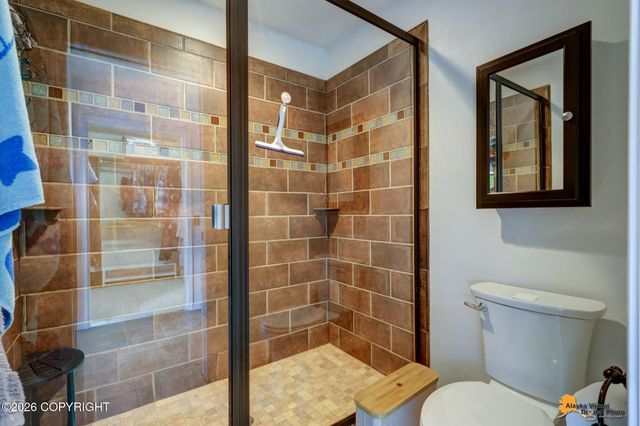 2400 Brook Hill Circle, Anchorage, AK 99516