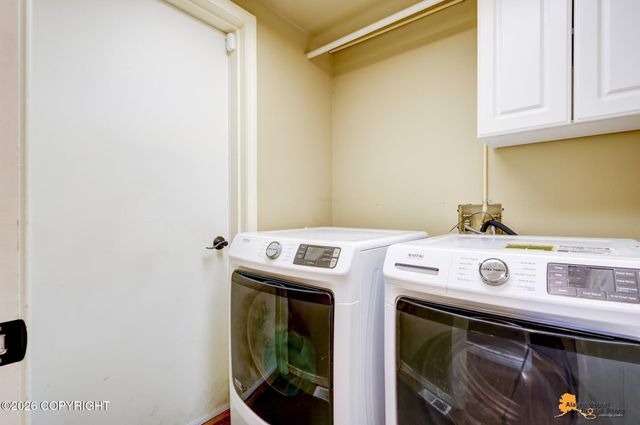 2400 Brook Hill Circle, Anchorage, AK 99516