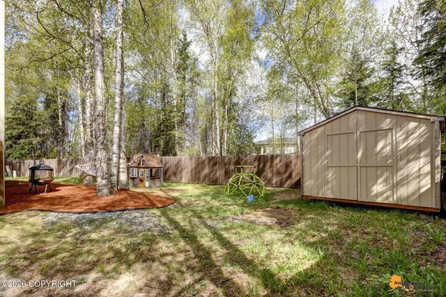 2400 Brook Hill Circle, Anchorage, AK 99516